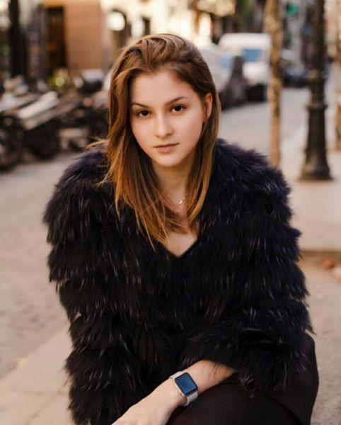 [ru]Valeriya[/ru][fr]Valeriya[/fr]